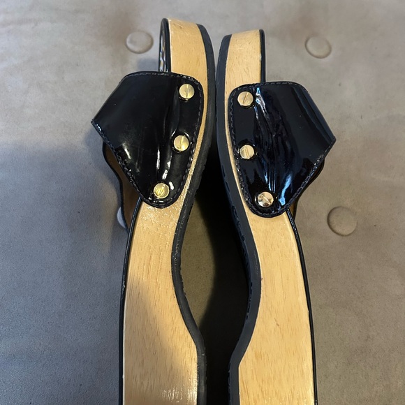 Tory Burch Black and Gold Geometric Slide Sandals - Picture 3 of 6